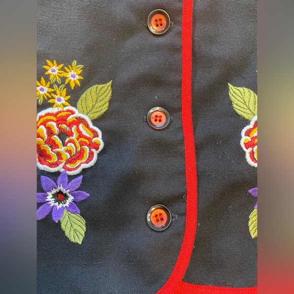 EVA Vintage 90s Square Fit Floral Embroidered Red Trimmed Vest Boho Teacher SZ8 - Picture 4 of 8